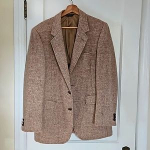 Vintage Harris Tweed tan herringbone sports coat 37R 100% wool